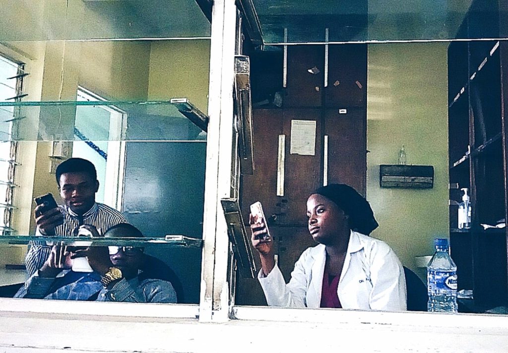 Housemanship In Nigeria (LUTH) Chronicles, Nigerian doctors in LUTH relaxing in ward