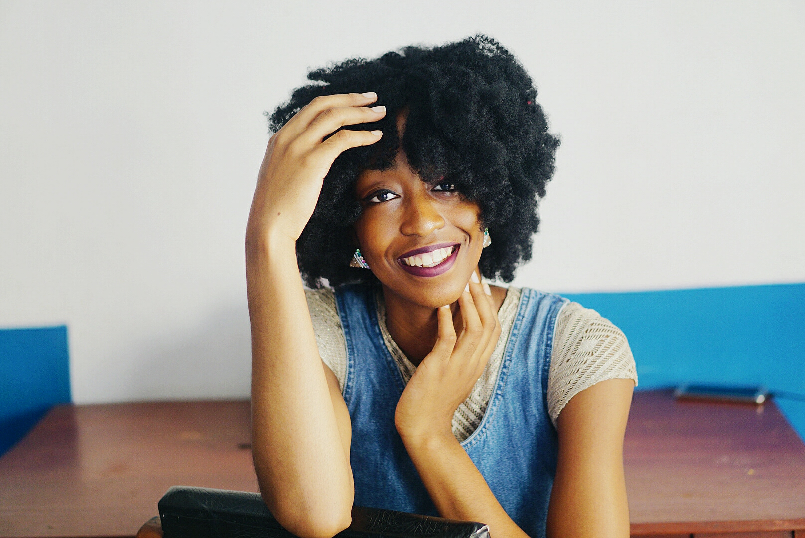 Life Lately blog post, Nigerian Fashion and lifestyle blogger Cassie Daves in big fro smiling broadly