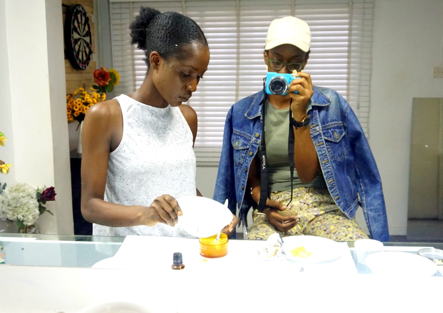 Makeup artist and beauty blogger Laila Came with fashion blogger Cassie Daves making homemade face mask and scrub