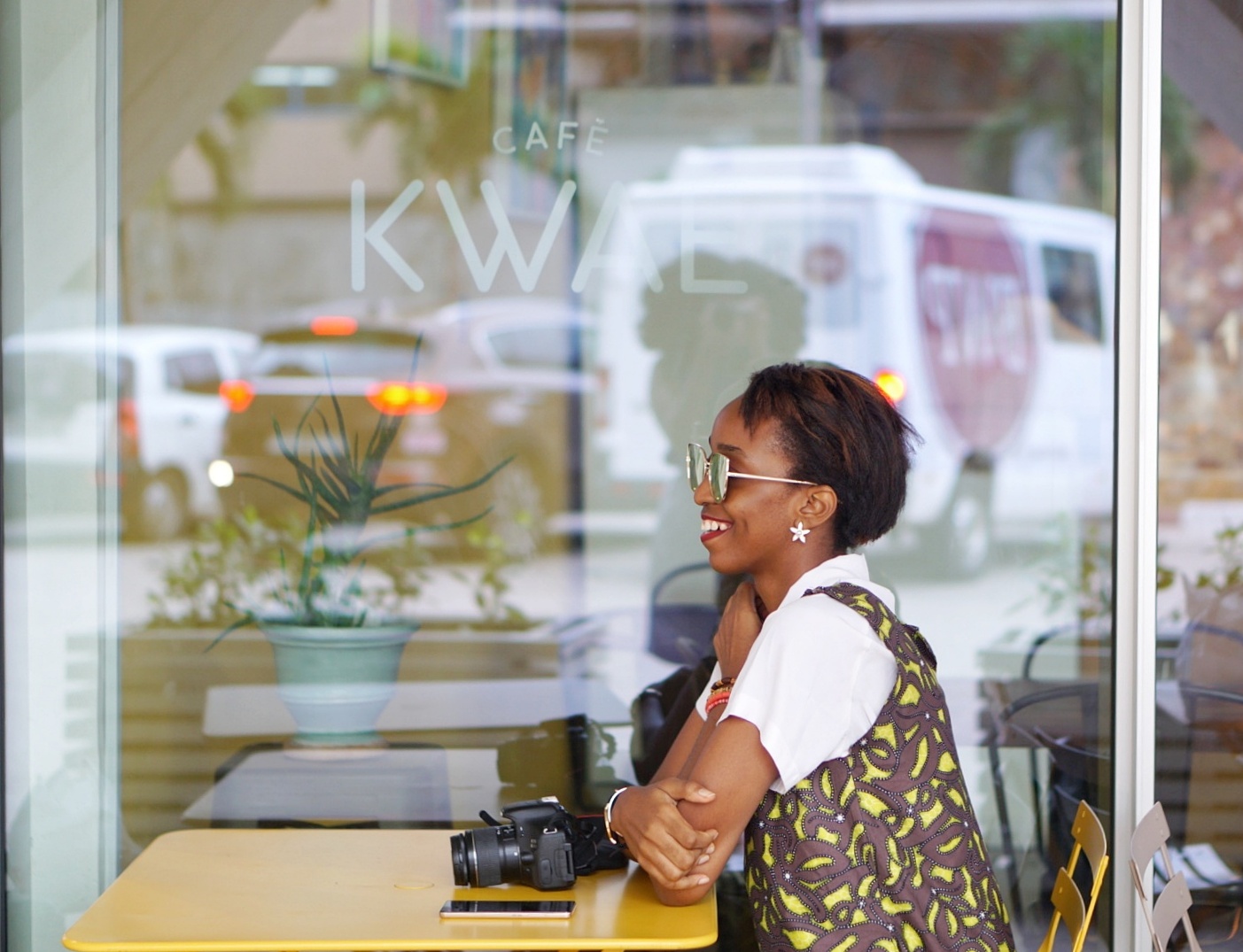 Life lessons - Nigerian blogger Cassie daves sitting at cafe kwae in Accra