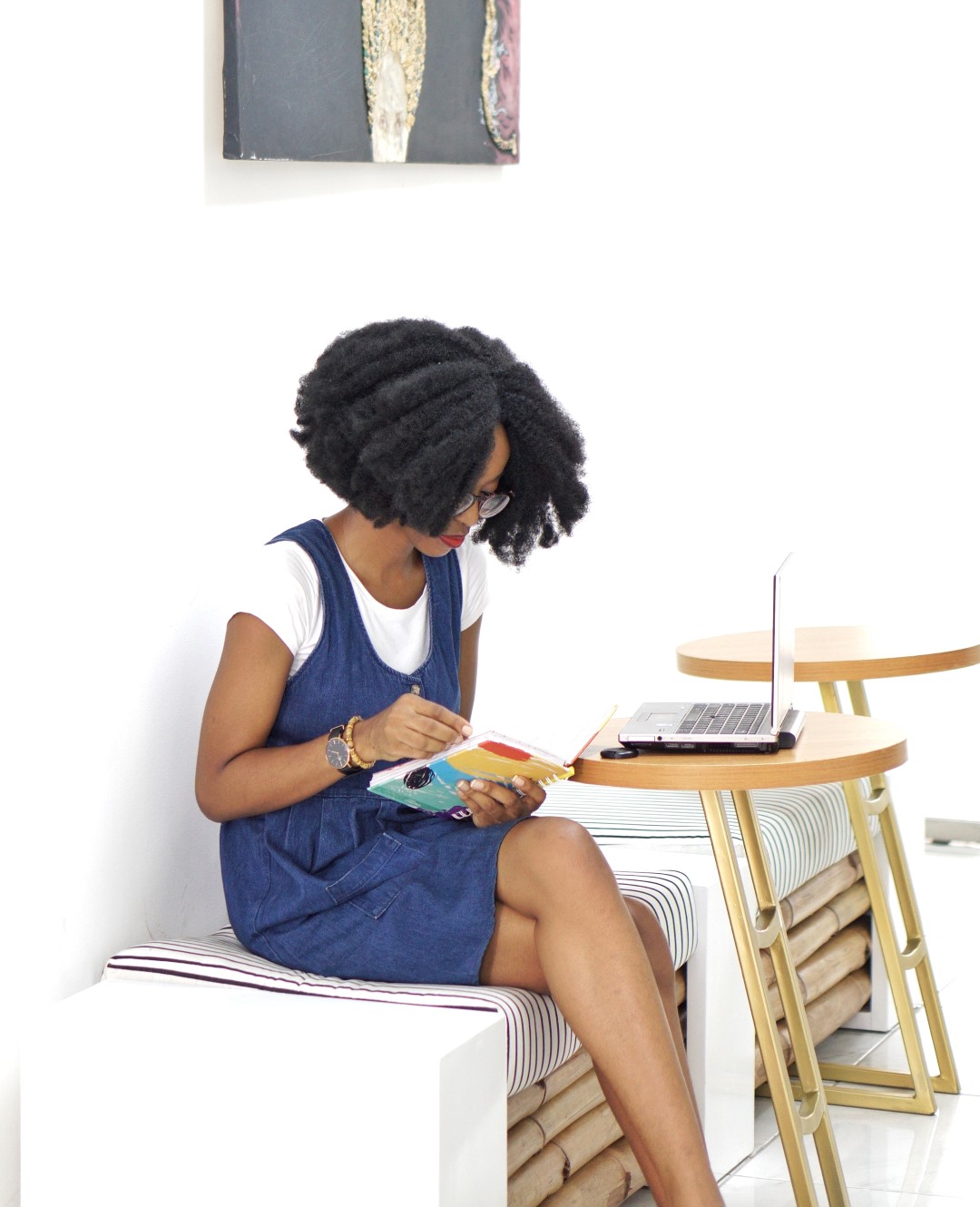 Overcoming blogger block, Lifestyle blogger cassie daves peering into the cassie daves blog planner