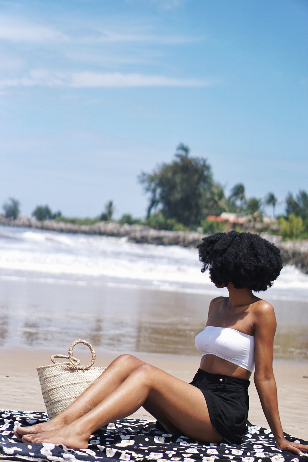 bikini-alternatives Nigerian lifestyle influencer cassie-daves 