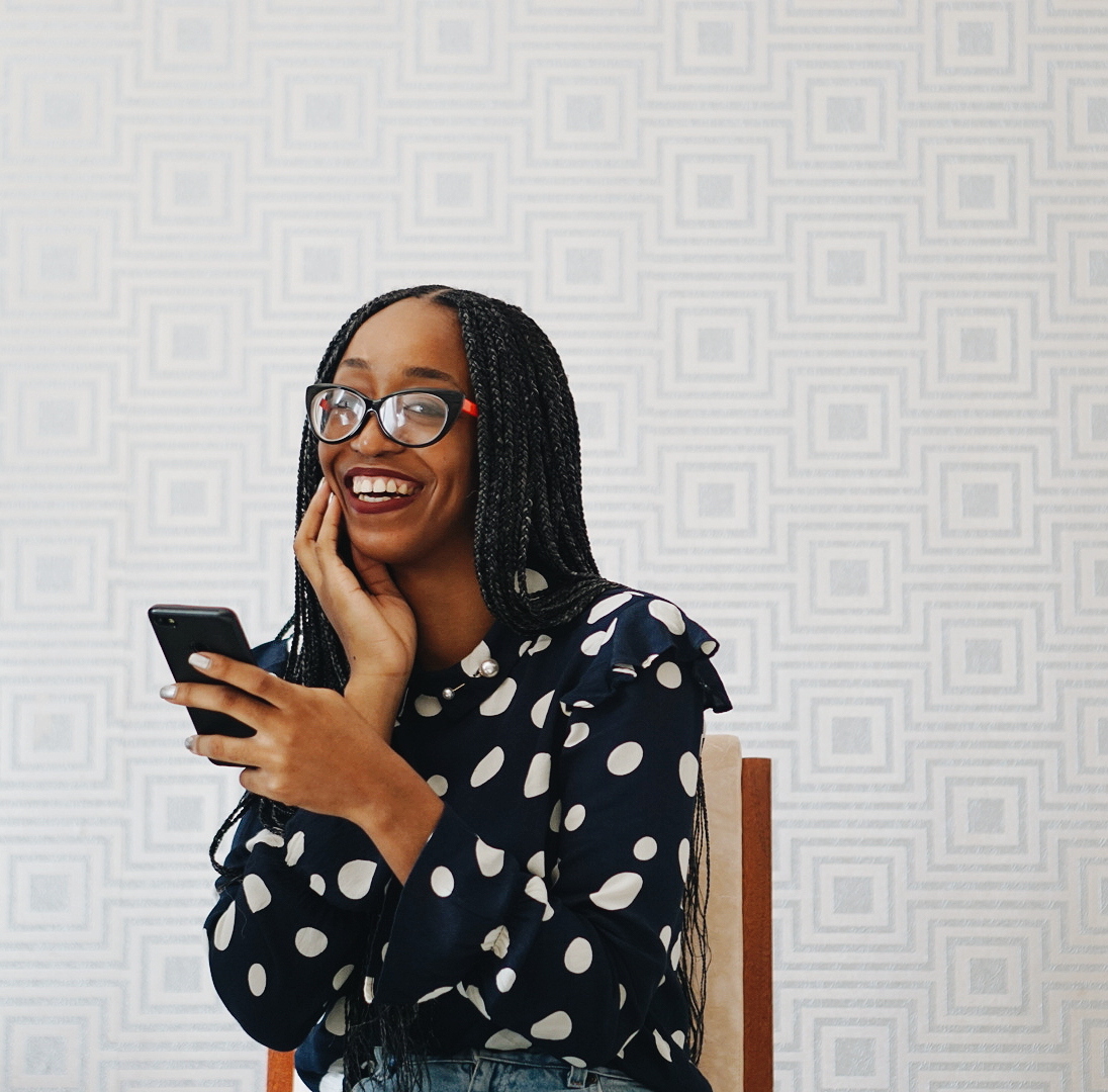 Living with endometriosis - Nigerian blogger cassie daves self portrait