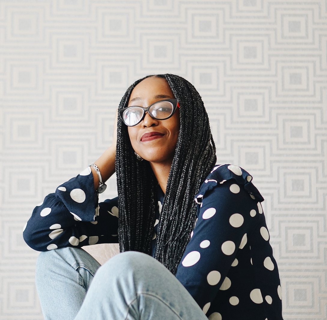 Living with endometriosis - Nigerian blogger cassie daves self portrait