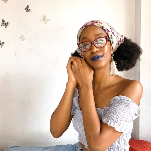 Cassie daves wearing blue lipstick